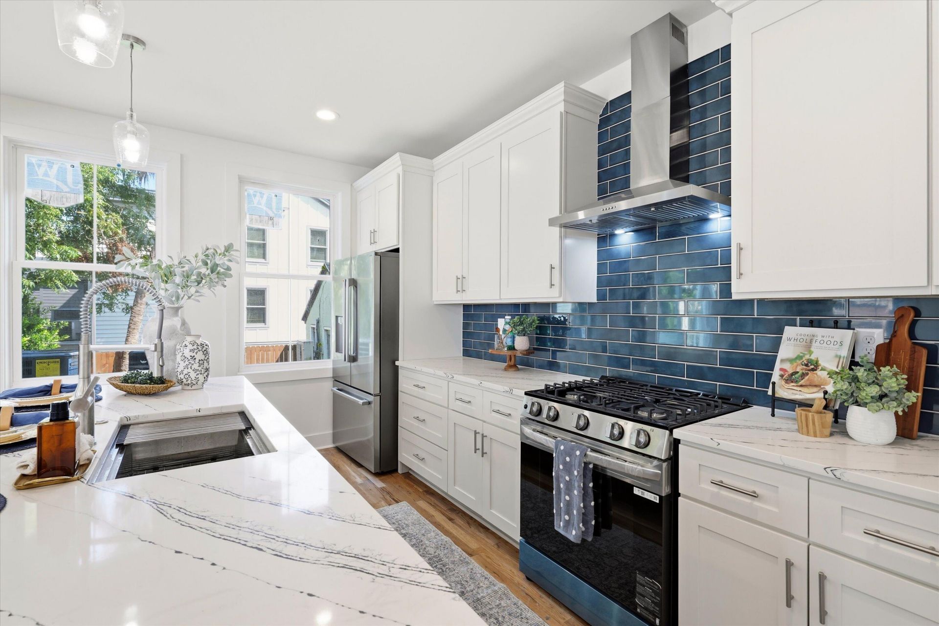 174 Fishburne Street Photo 11