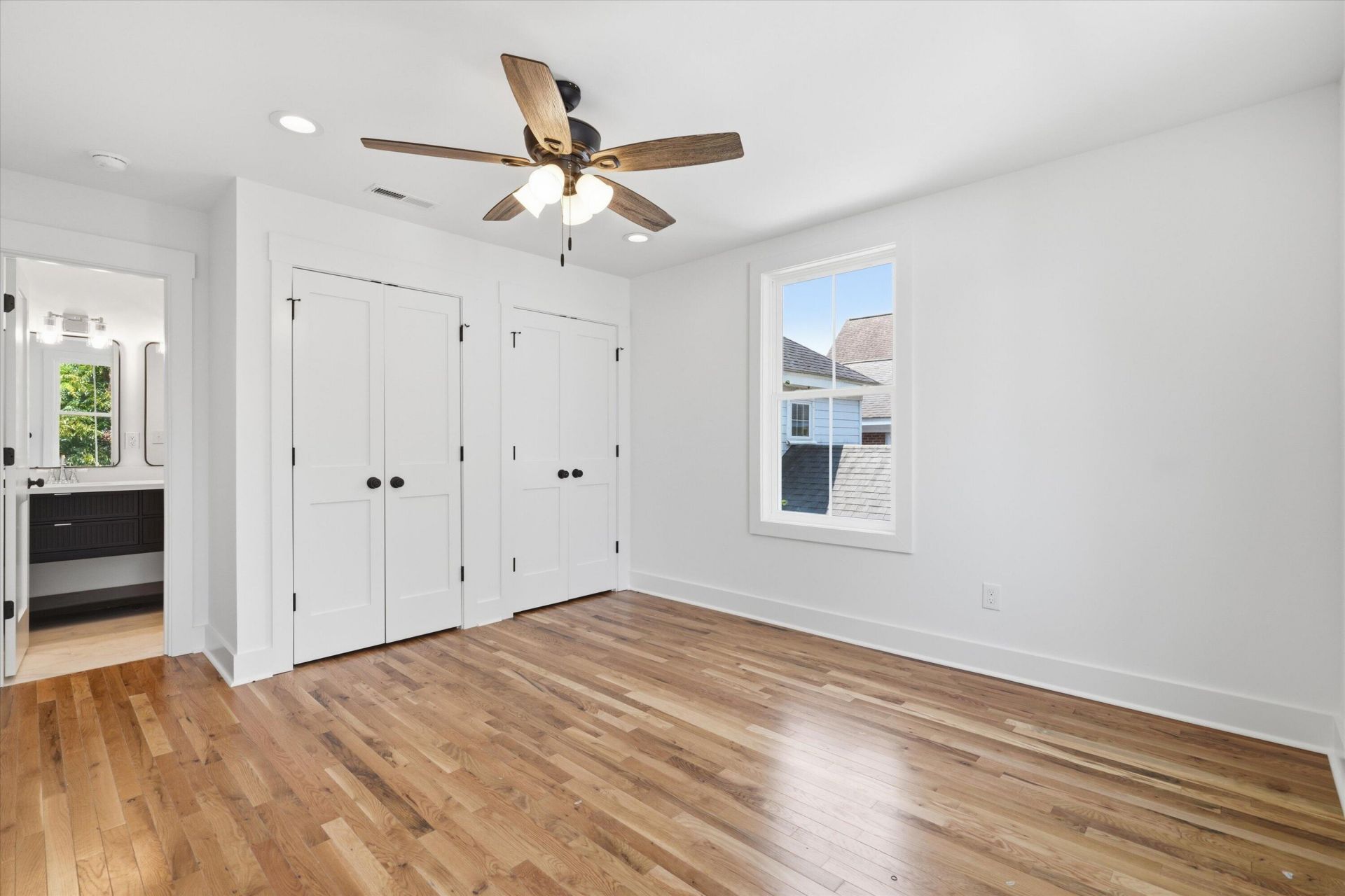 174 Fishburne Street Photo 24