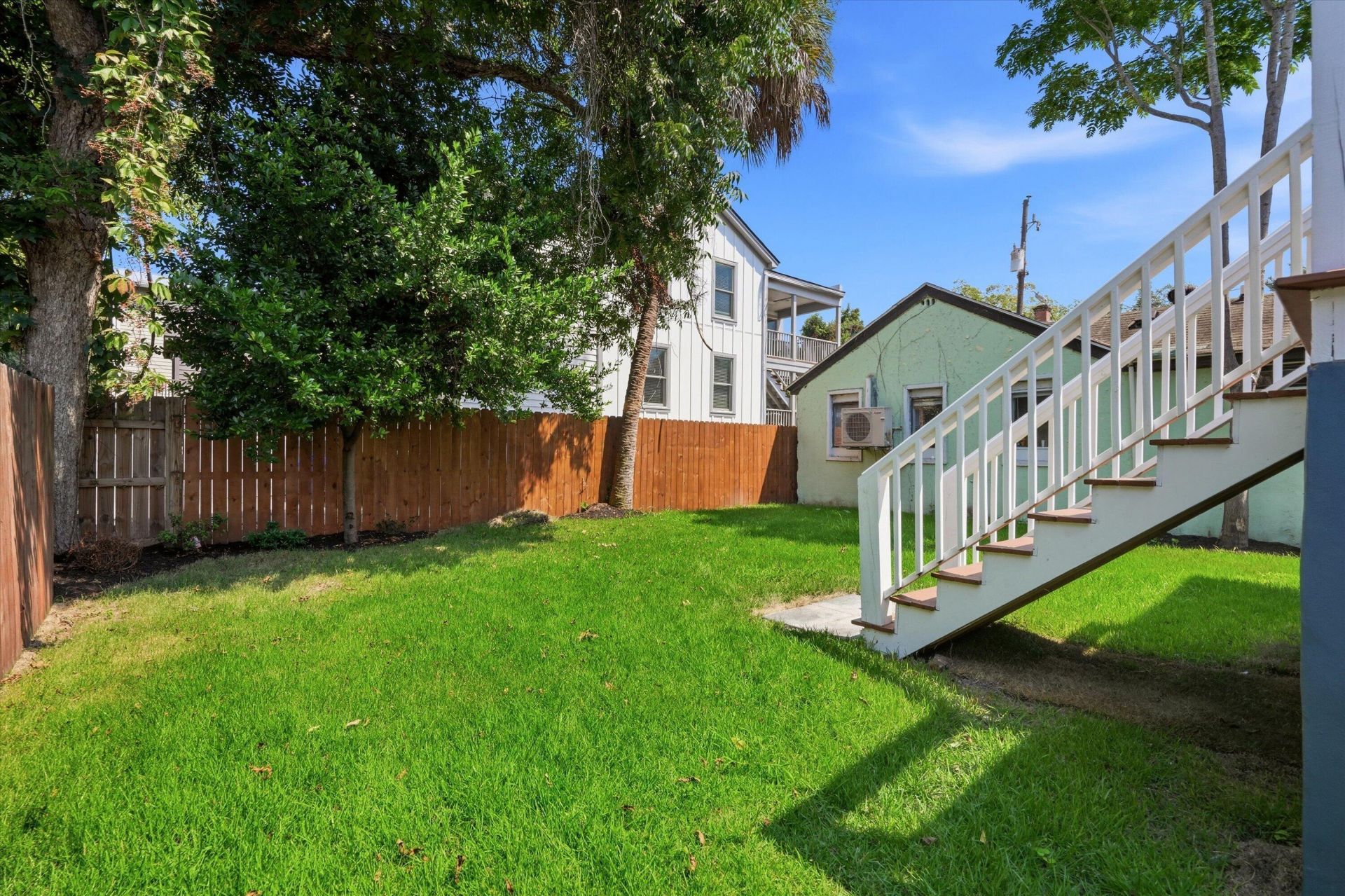 174 Fishburne Street Photo 32