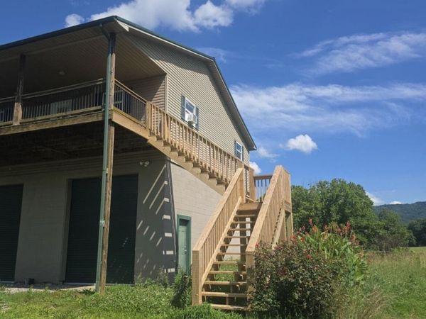 1374 CAMELLIA Rd, Newport, TN 37821