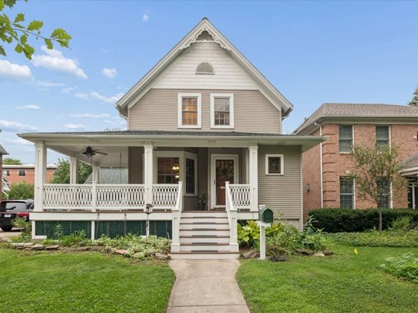 815 N Marion Street , Oak Park, IL 60302
