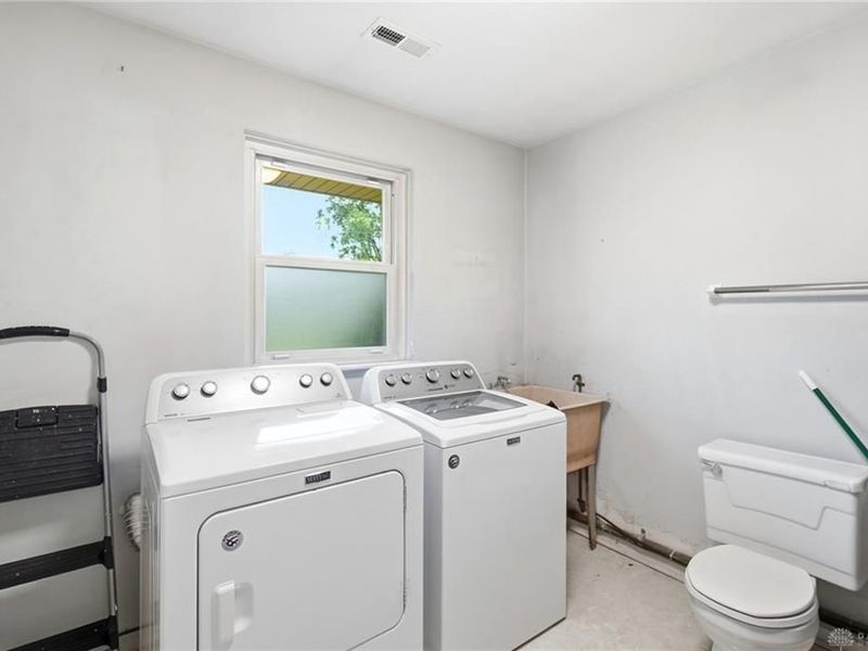2372 Banyon Drive, Beavercreek, OH 45431 Photo 32