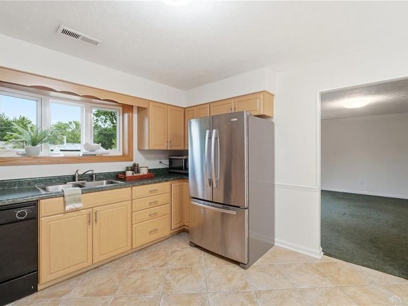 2372 Banyon Drive, Beavercreek, OH 45431 Photo 37