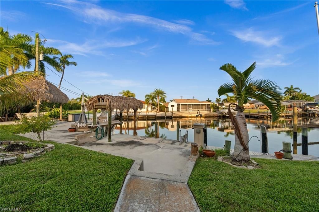 2498 Sapodilla Ln, Saint James City, FL 33956 Photo