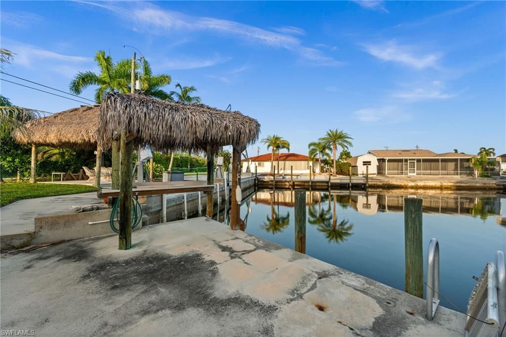 2498 Sapodilla Ln, Saint James City, FL 33956 Photo