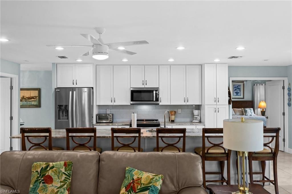 2498 Sapodilla Ln, Saint James City, FL 33956 Photo