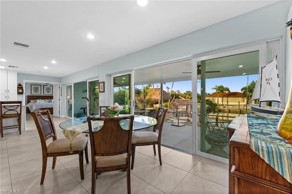 2498 Sapodilla Ln, Saint James City, FL 33956 Photo