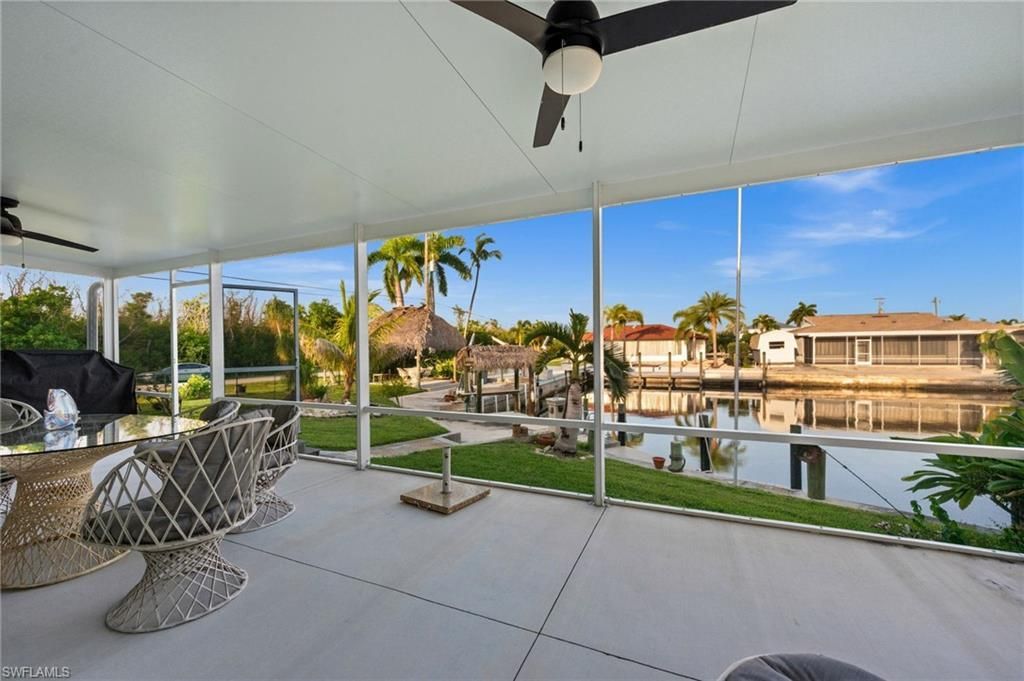 2498 Sapodilla Ln, Saint James City, FL 33956 Photo