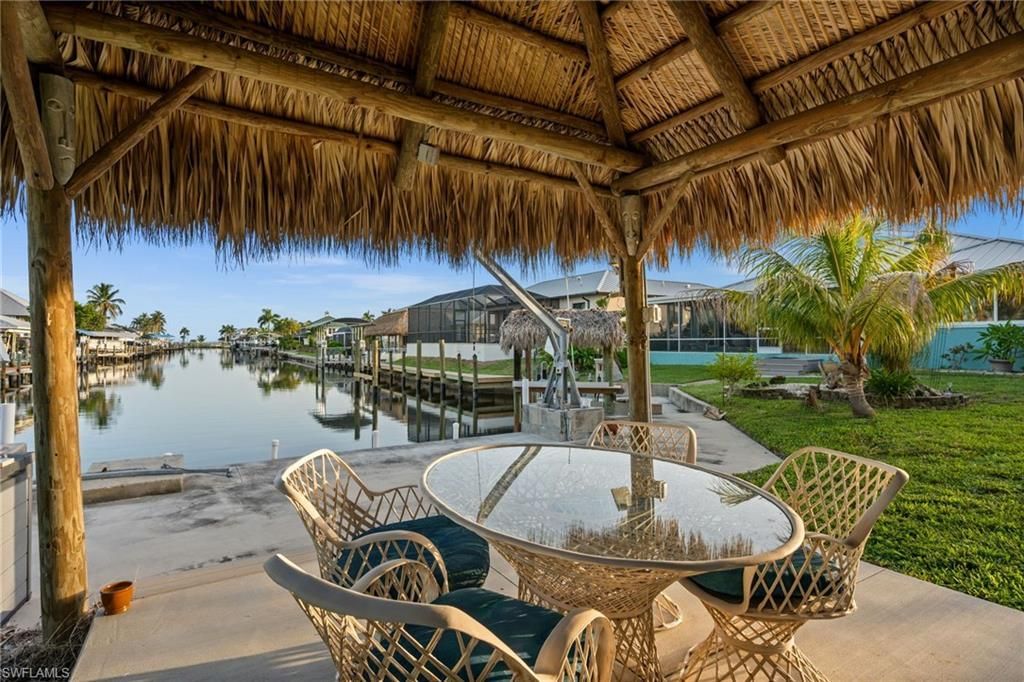 2498 Sapodilla Ln, Saint James City, FL 33956 Photo