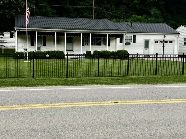 4696 Ohio River Road, Huntington, WV 25702