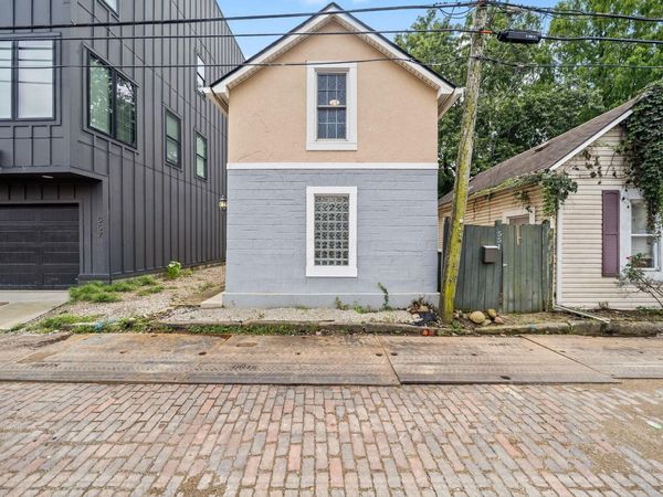 555 South Lane , Columbus, OH 43206