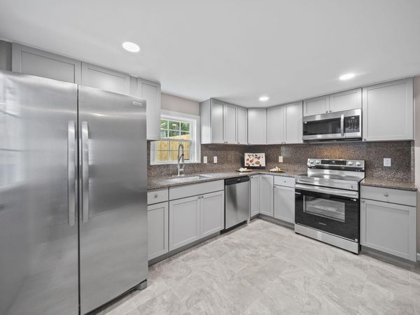 555 South Lane , Columbus, OH 43206
