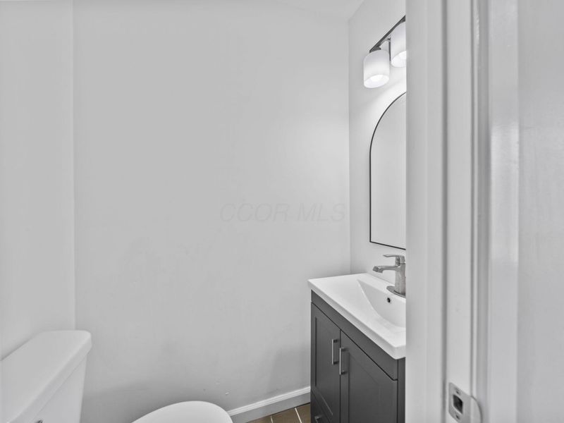 555 South Lane , Columbus, OH 43206 Photo 6