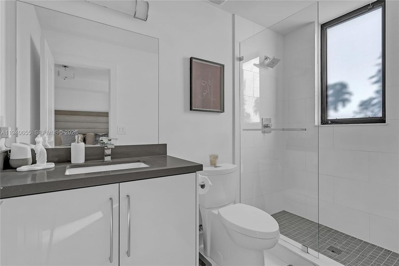 1405 Galiano St , Unit 4, Coral Gables, FL 33134 Photo