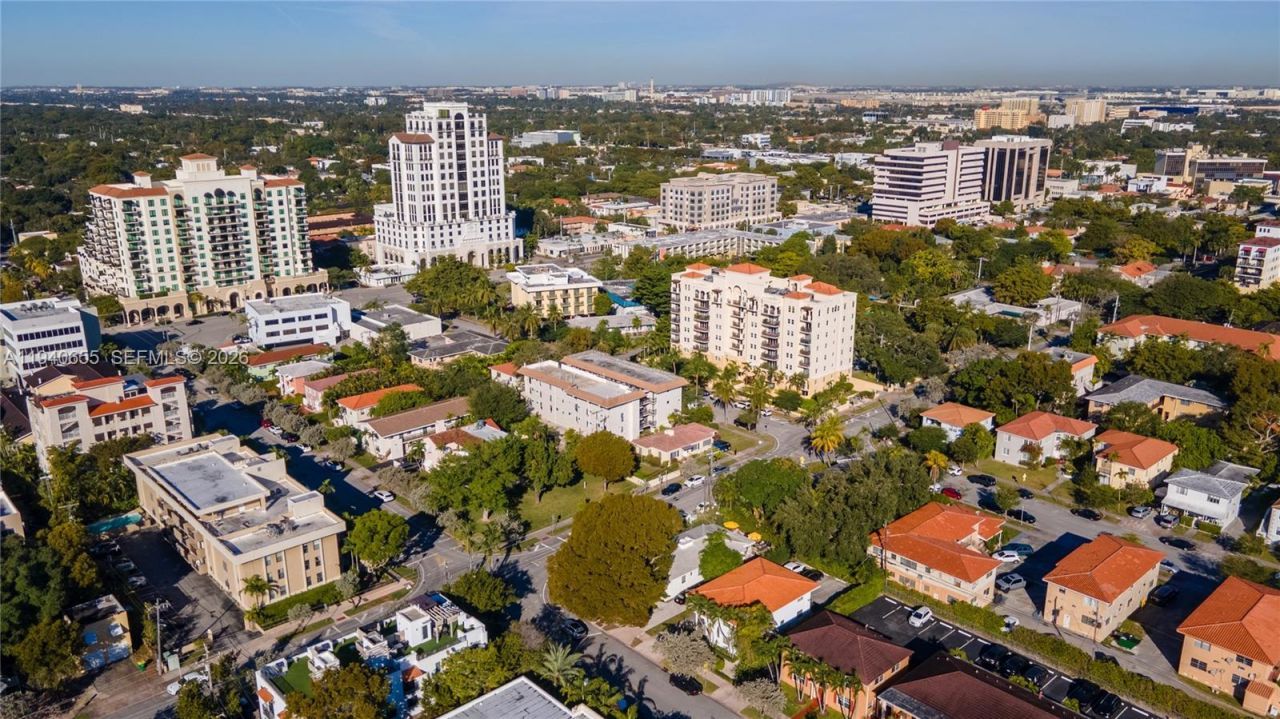 1405 Galiano St , Unit 4, Coral Gables, FL 33134 Photo