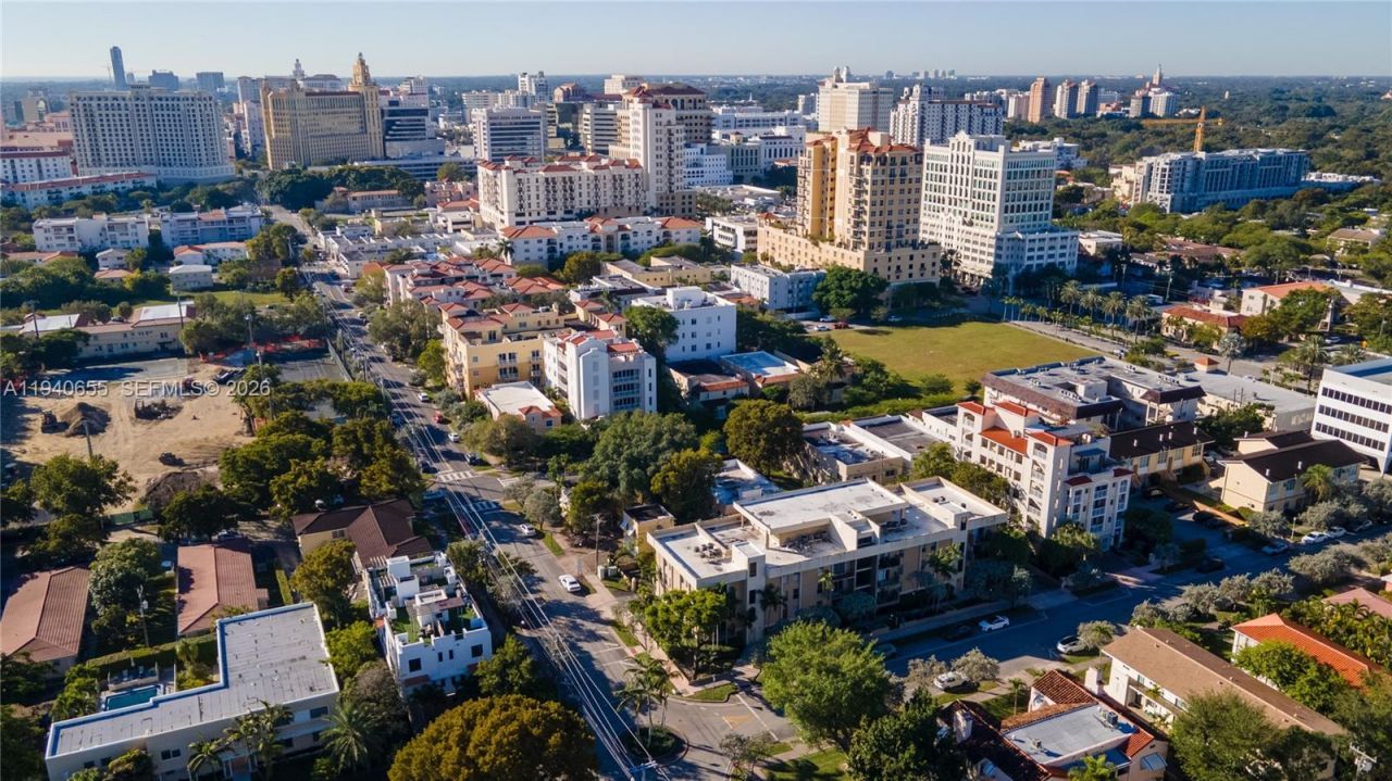 1405 Galiano St , Unit 4, Coral Gables, FL 33134 Photo