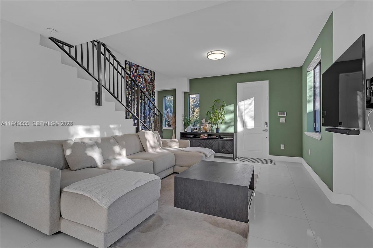 1405 Galiano St , Unit 4, Coral Gables, FL 33134 Photo