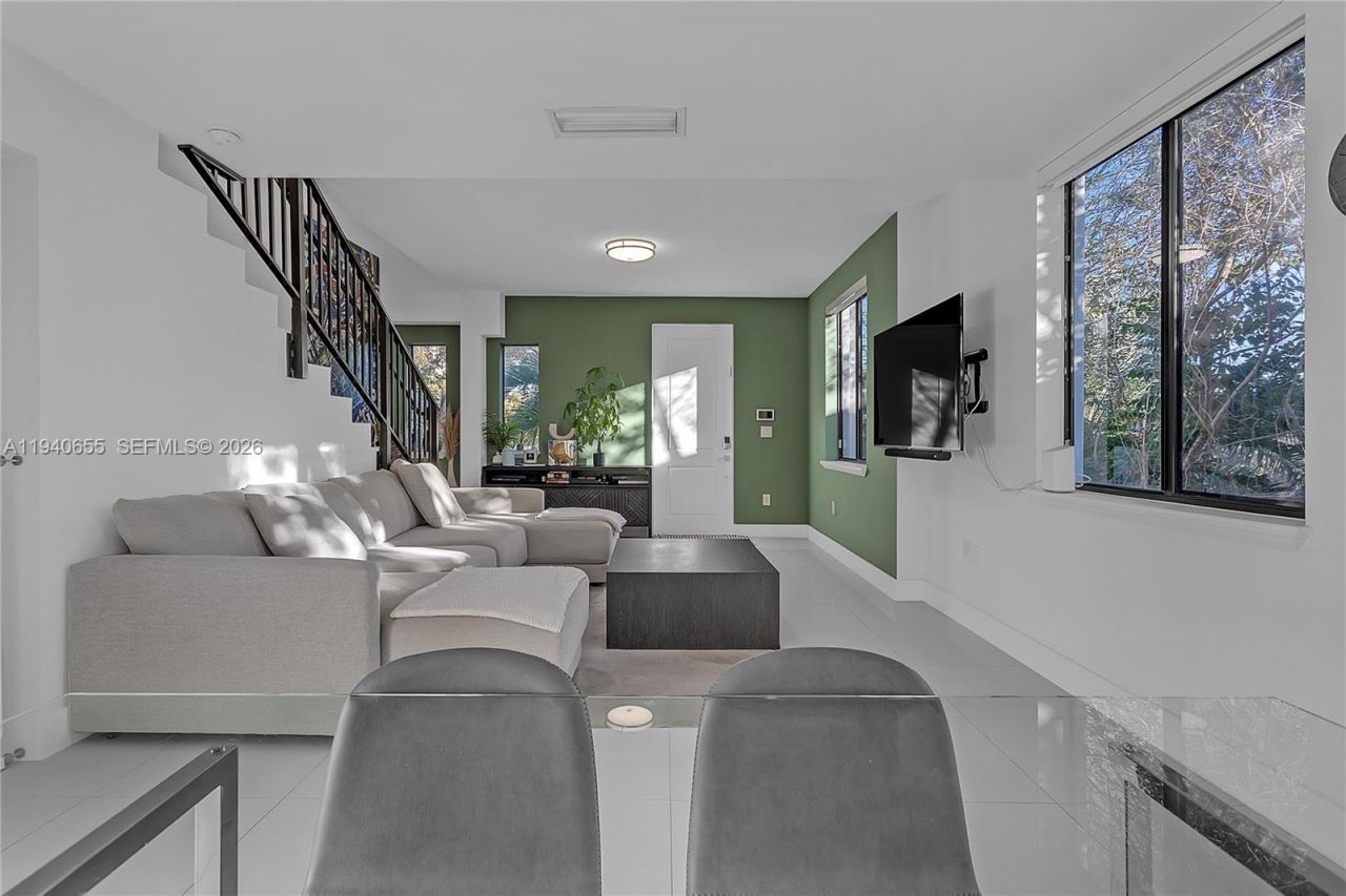 1405 Galiano St , Unit 4, Coral Gables, FL 33134 Photo