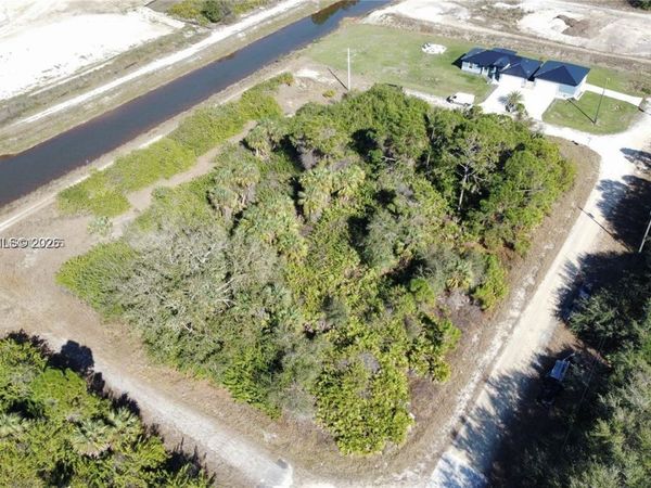 7502 JOAN AVE N , Lehigh Acres, FL 33971