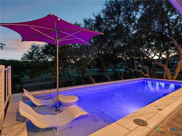 137 Sowing Oak Drive, San Marcos, TX 78666