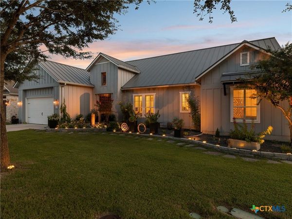 137 Sowing Oak Drive , San Marcos, TX 78666