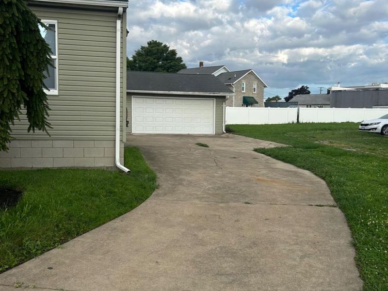 1627 Sycamore Line, Sandusky, OH 44870 Photo 2