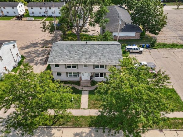 1842 EVANS STREET, Oshkosh, WI 54901