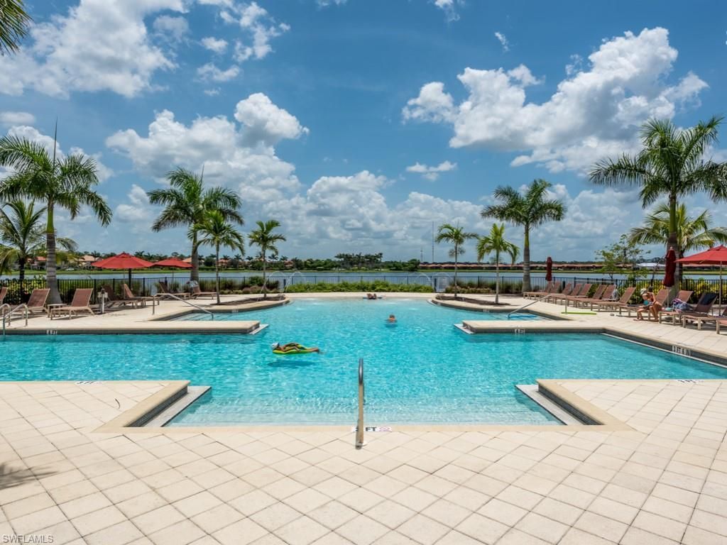 1577 Vizcaya Ln , Naples, FL 34113 Photo