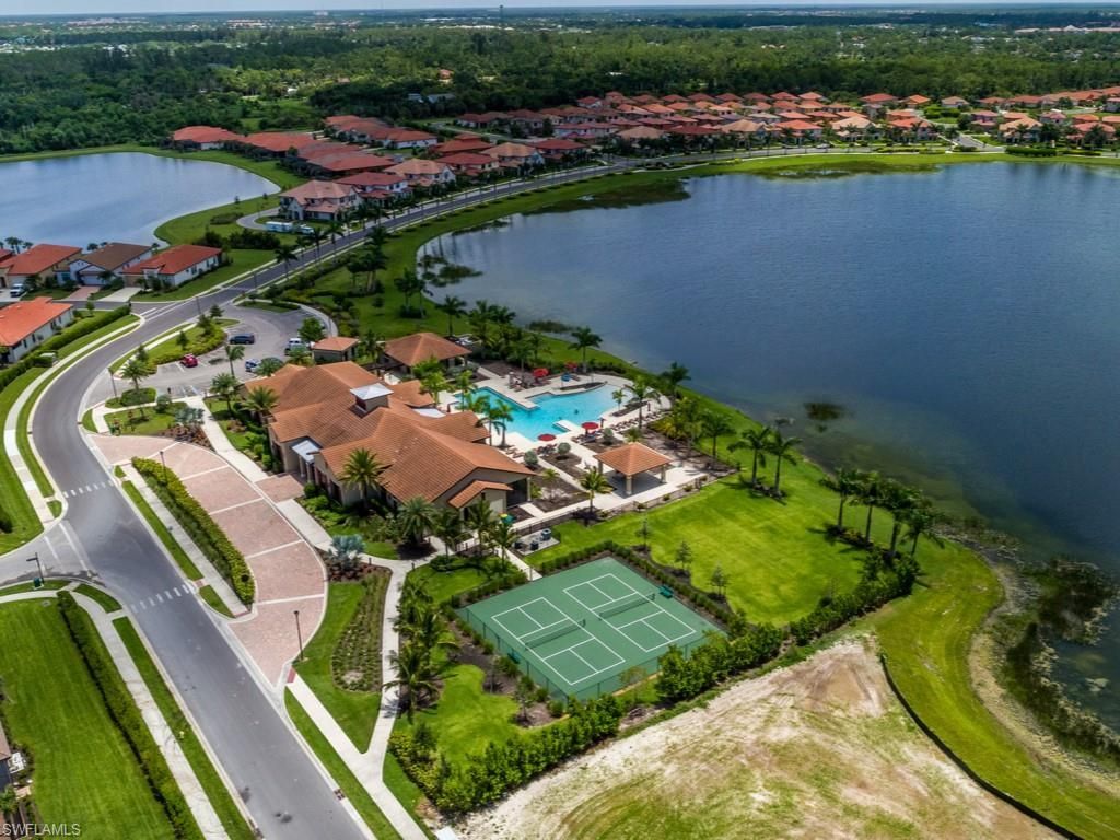 1577 Vizcaya Ln , Naples, FL 34113 Photo