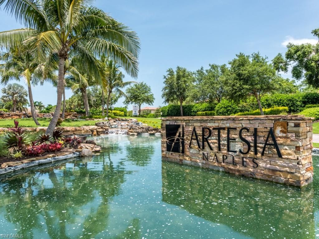 1577 Vizcaya Ln , Naples, FL 34113 Photo