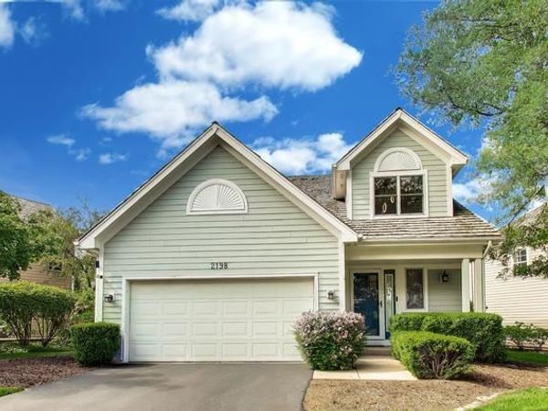 2198 Brookside Lane , Aurora, IL 60502