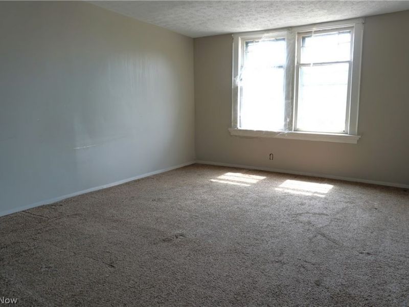 1635 Triplett Boulevard , Akron, OH 44306 Photo 9