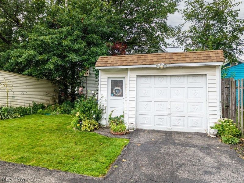 3600 W 128th Street , Cleveland, OH 44111 Photo 5