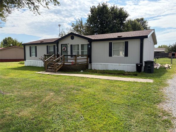 51 Sun Prairie Street, Pryor, OK 74361