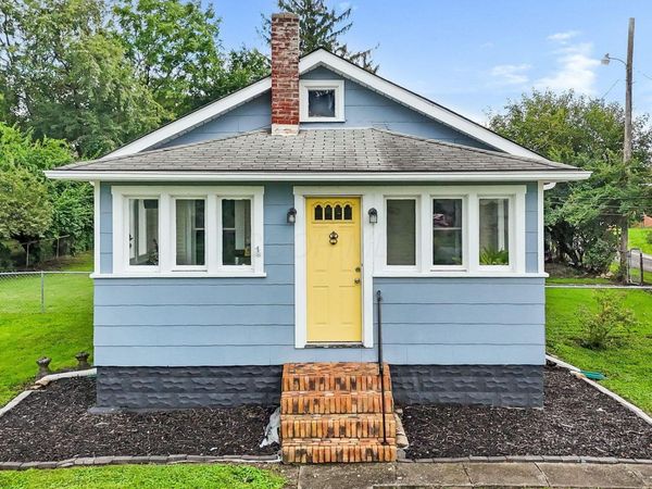2908 Fairwood Avenue , Columbus, OH 43207