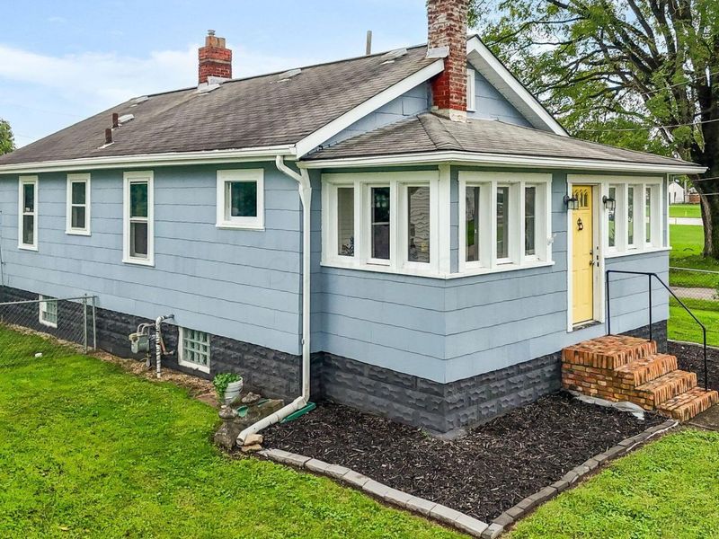 2908 Fairwood Avenue , Columbus, OH 43207 Photo 3