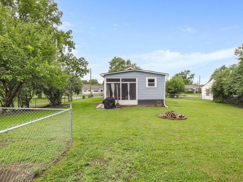2908 Fairwood Avenue , Columbus, OH 43207 Photo 37
