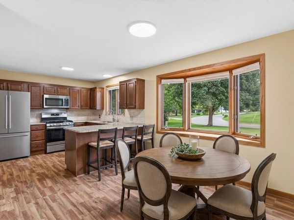 7712 Riverdale Drive N, Brooklyn Park, MN 55444
