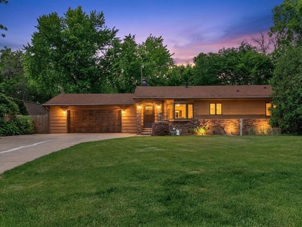 7712 Riverdale Drive N, Brooklyn Park, MN 55444