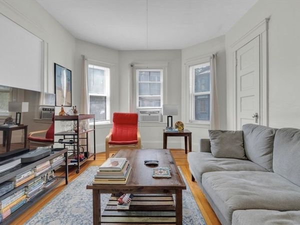 5-6 Hollis Park, Unit 5, Cambridge, MA 02140