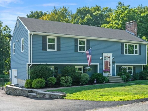 21 Border Rd, Reading, MA 01867