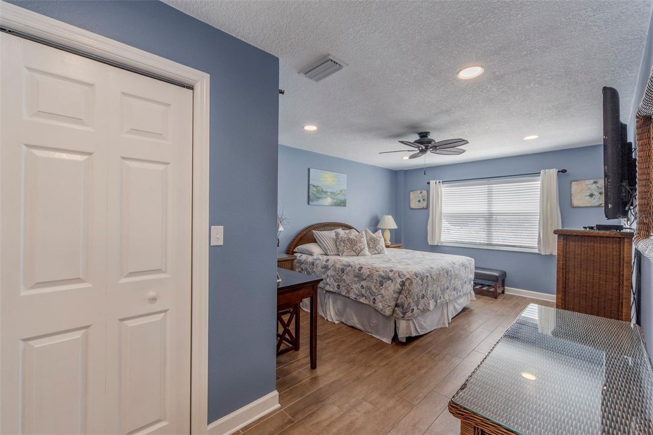 12901 Gulf Lane , Unit 503, Madeira Beach, FL 33708 Photo