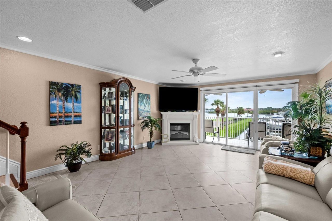 19651 Gulf Boulevard, Unit B2, Indian Shores, FL 33785 Photo