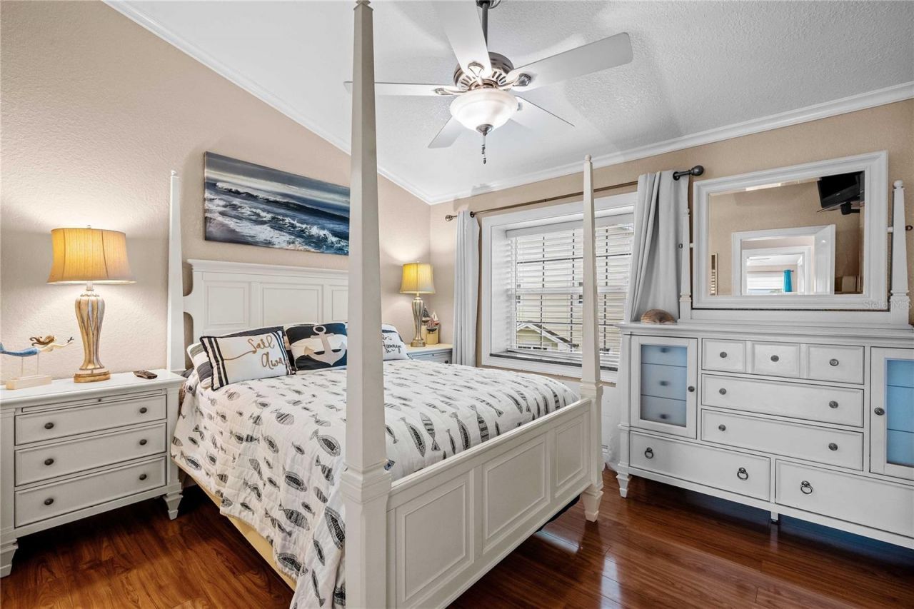 19651 Gulf Boulevard, Unit B2, Indian Shores, FL 33785 Photo