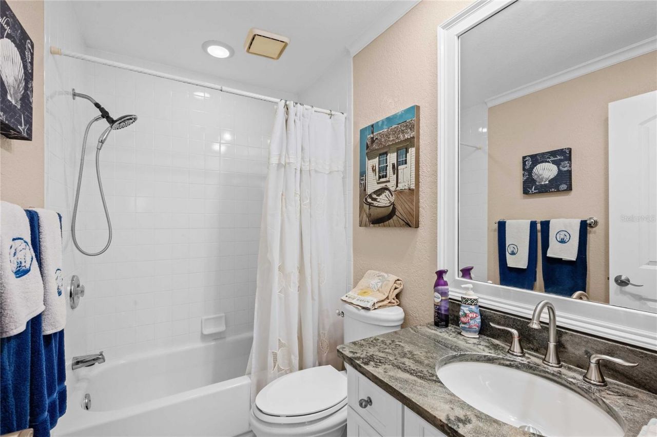 19651 Gulf Boulevard, Unit B2, Indian Shores, FL 33785 Photo