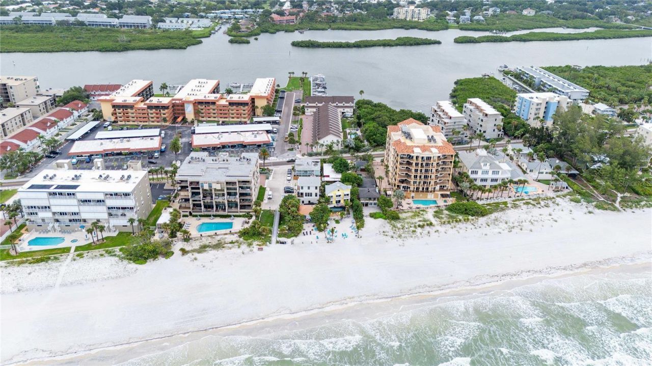 19651 Gulf Boulevard, Unit B2, Indian Shores, FL 33785 Photo
