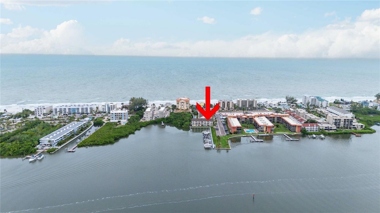 19651 Gulf Boulevard, Unit B2, Indian Shores, FL 33785 Photo