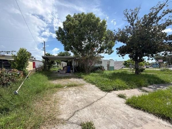 7801 PARISH PLACE , TAMPA, FL 33619