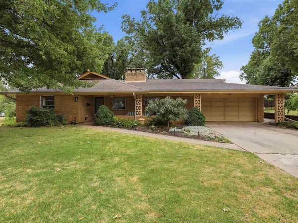 2215 W 3rd Ave, Stillwater, OK 00000