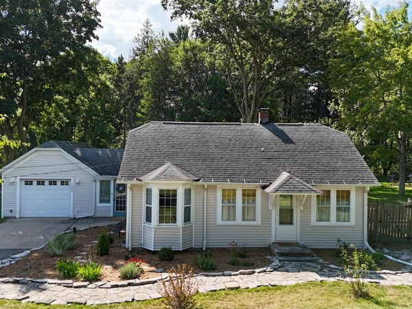 1990 Poseyville Road S, Midland, MI 48640